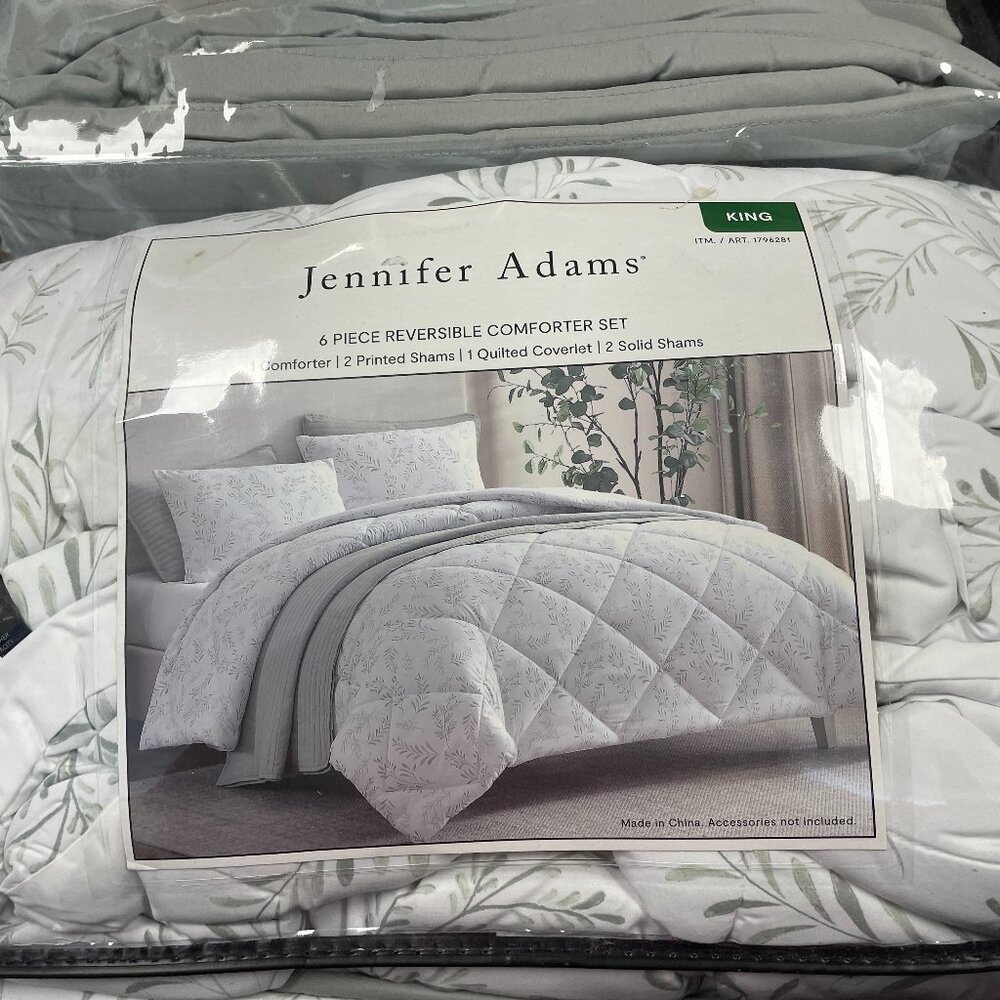 Jennifer Adams Reversible 6-piece Comforter Set, Ira, NWT